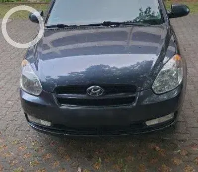 Gebraucht Hyundai Accent 97 PS (71 kW) 2007 Blau Limousine