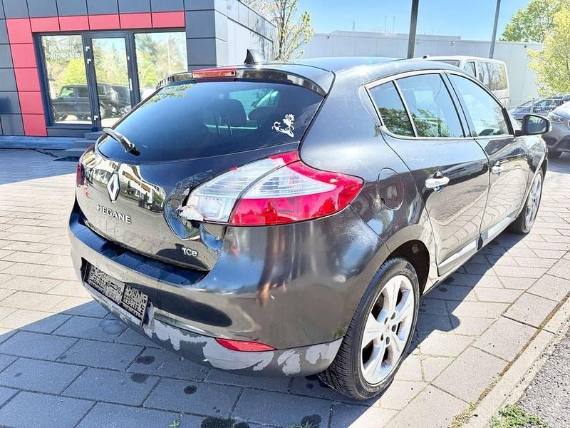 Gebraucht Renault Mégane Dynamique 131 PS (96 kW) 2010 Schwarz Limousine