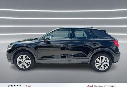 Gebraucht Audi Q2 Advanced Plus 150 PS (110 kW) 2023 Mythosschwarz metallic SUV