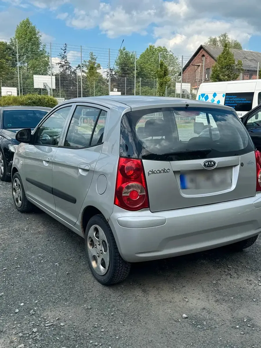 Gebraucht Kia Picanto 85 PS (62 kW) 2008 Grau Kleinwagen