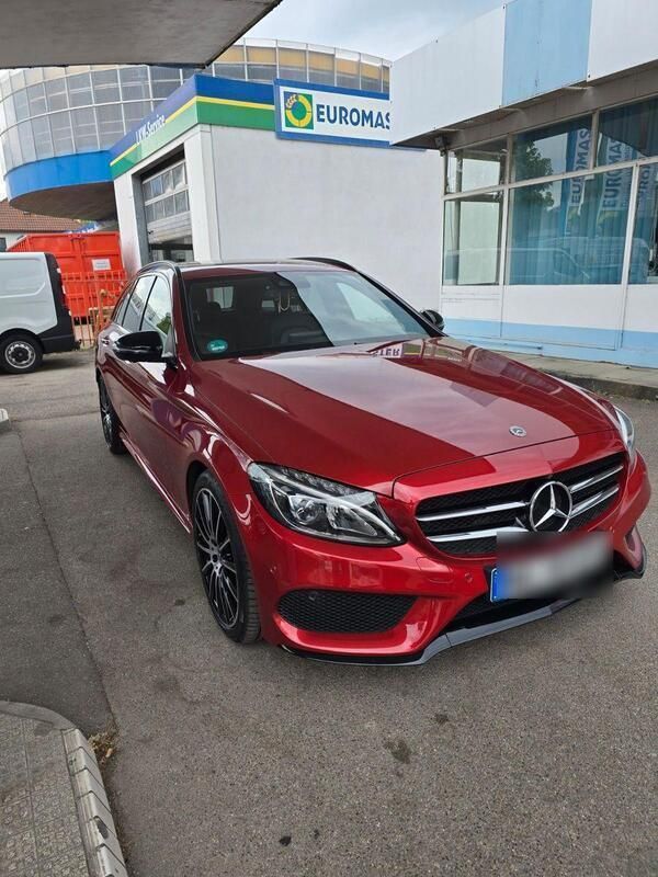 Rot Gebraucht 2017 Mercedes C250 AMG line Kombi | 20.250 € (Superpreis) - Bild 1/4