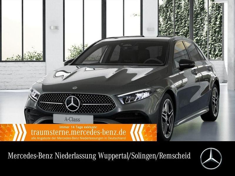 Grau Gebraucht 2025 Mercedes A220 AMG Limousine | 36.998 € (Fairer Preis) - Bild 1/4