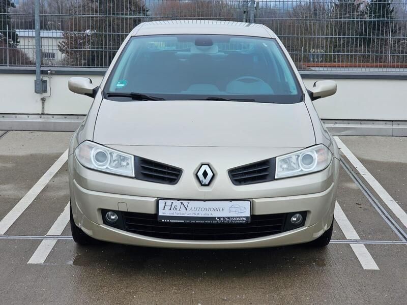 Gebraucht Renault Mégane II Dynamique 111 PS (81 kW) 2006 Gold Limousine