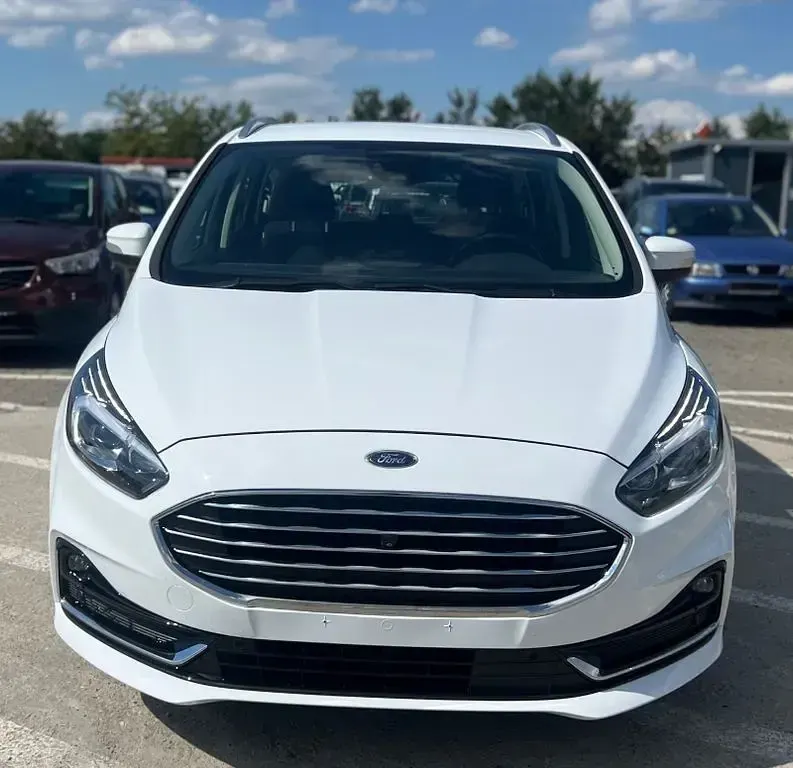 Gebraucht Ford S-MAX Titanium 150 PS (110 kW) 2022 Weiß Van / Kleinbus