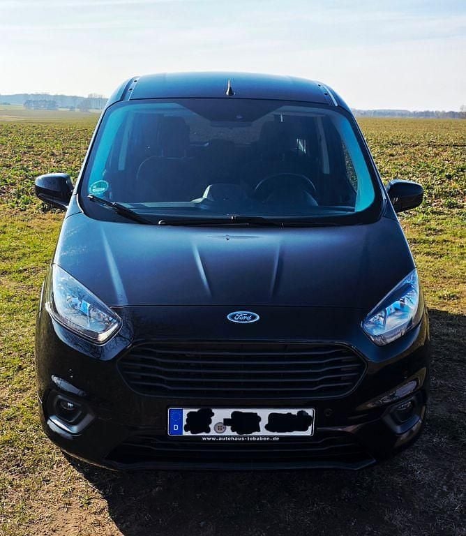 Gebraucht Ford Tourneo Courier Trend 101 PS (74 kW) 2019 Schwarz Van / Kleinbus