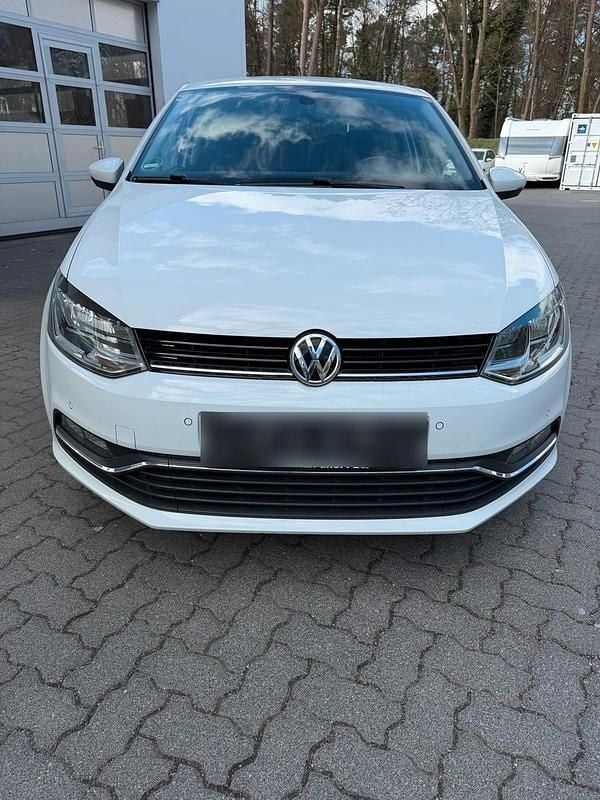 Gebraucht VW Polo 60 PS (44 kW) 2016 Weiß Kleinwagen