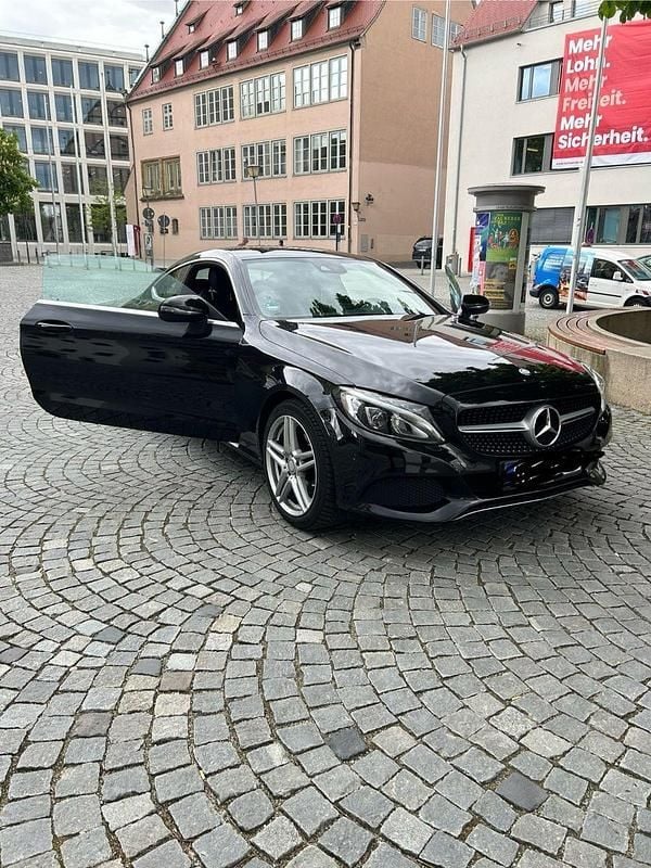 Schwarz Gebraucht 2016 Mercedes C200 Edition 1 Coupé | 17.900 € (Guter Preis) - Bild 1/4
