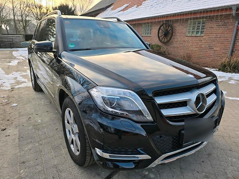 Gebraucht Mercedes GLK250 204 PS (150 kW) 2014 Schwarz SUV