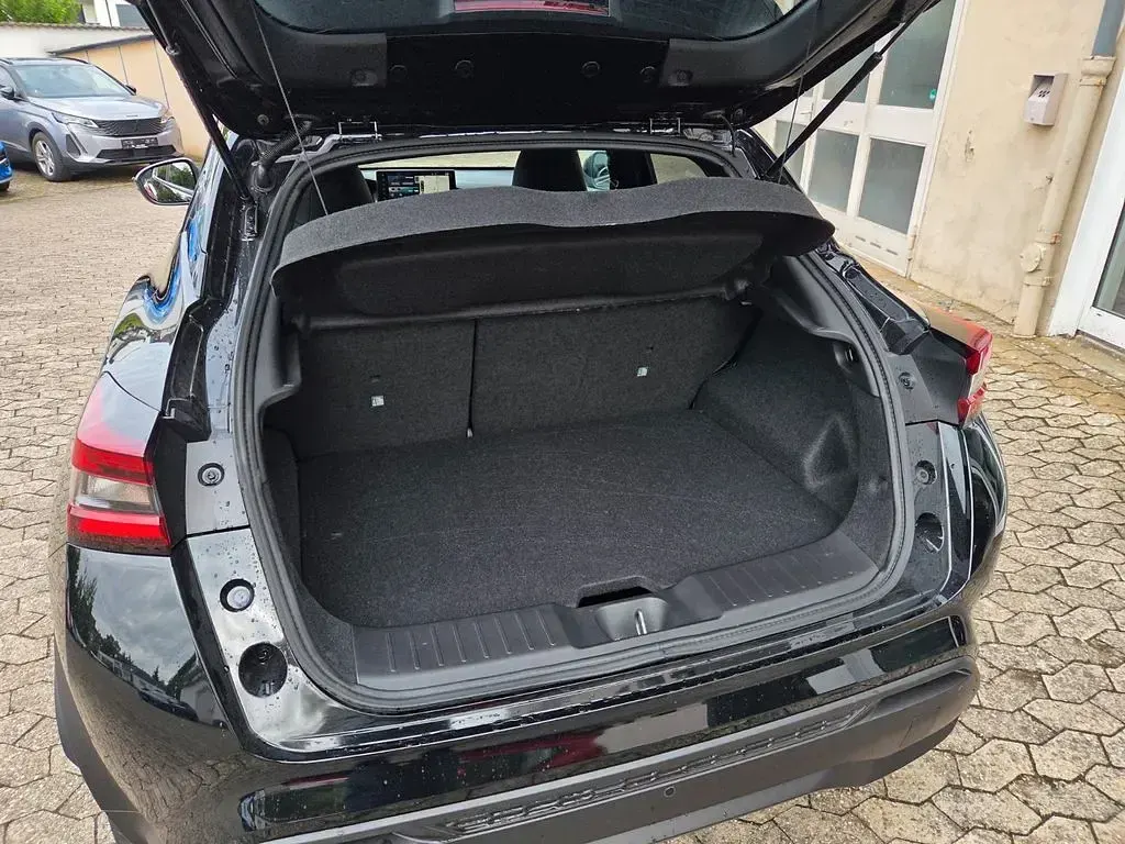 Gebraucht Nissan Juke N-Connecta 114 PS (83 kW) 2026 Pearlblack SUV