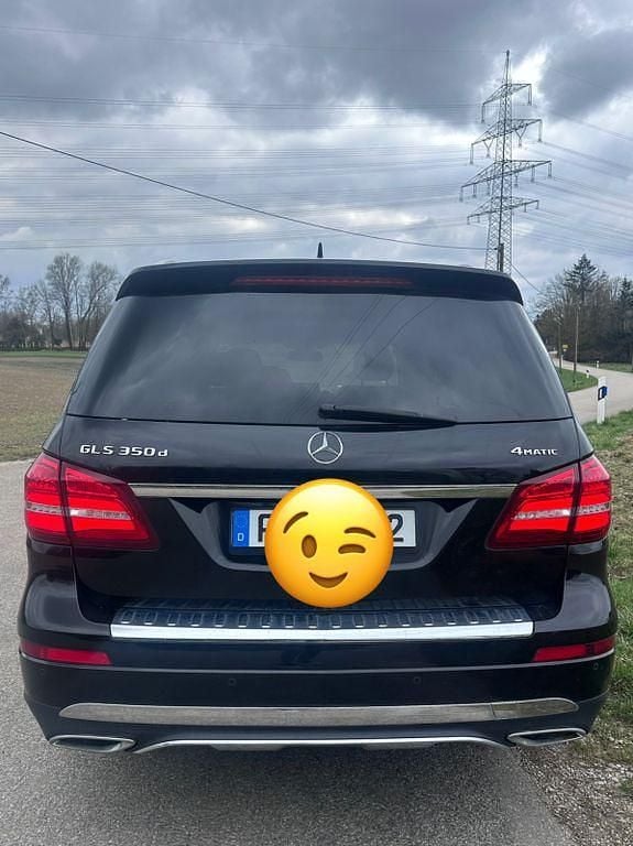 Gebraucht Mercedes GLS350 258 PS (189 kW) 2016 Schwarz SUV