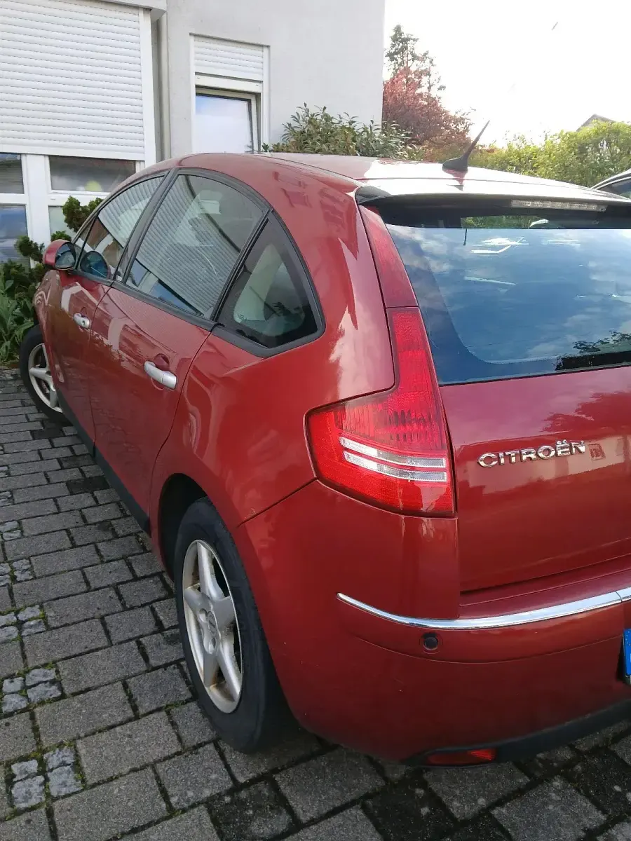 Gebraucht Citroën C4 108 PS (79 kW) 2006 Rot Limousine