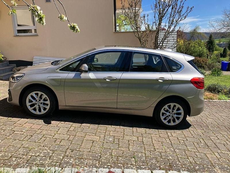 Gebraucht BMW 225 Active Tourer iPerformance 224 PS (164 kW) 2021 Beige Van / Kleinbus