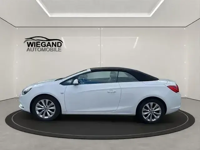 Gebraucht Opel Cascada Edition 120 PS (88 kW) 2013 Weiß Cabrio