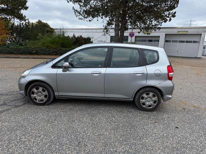 Silber Gebraucht 2006 Honda Jazz LS Kleinwagen | 1.999 € (Guter Preis) - Bild 1/4