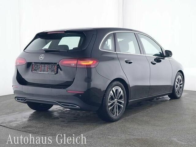 Gebraucht Mercedes B200 Progressive 163 PS (119 kW) 2024 Nachtschwarz  unilack Kleinwagen