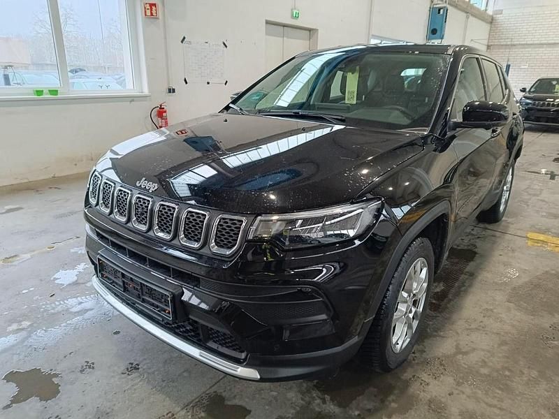 Gebraucht Jeep Compass Altitude 131 PS (96 kW) 2024 Schwarz SUV