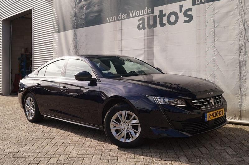 Gebraucht Peugeot 508 Active 131 PS (96 kW) 2022 Blau Limousine