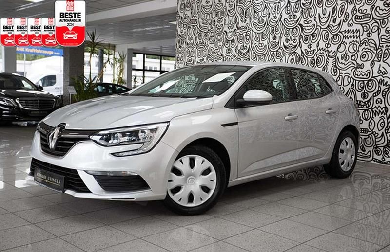 Platingrau metallic Gebraucht 2016 Renault Mégane IV Life Limousine | 11.790 € (Etwas zu teuer) - Bild 1/3