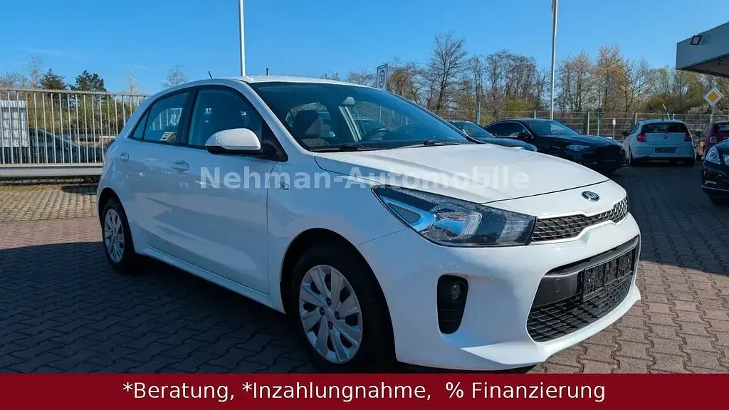 Gebraucht Kia Rio Attract 84 PS (61 kW) 2019 Weiß Limousine