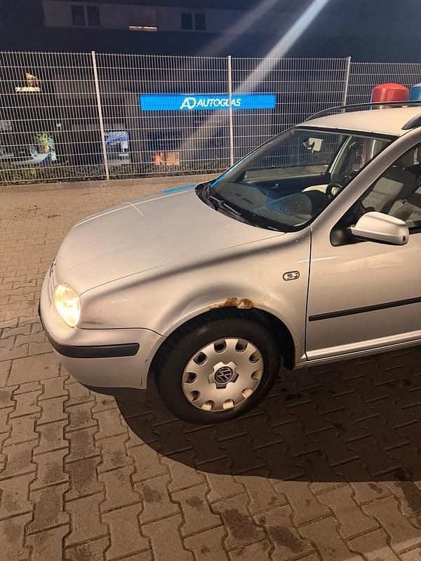 Gebraucht VW Golf IV 101 PS (74 kW) 2006 Silber Kombi