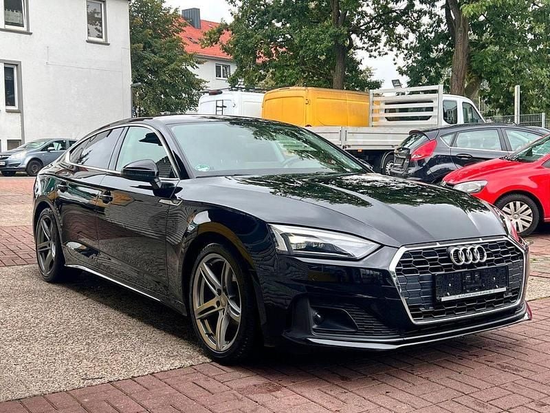 Gebraucht Audi A5 Sportback Basis 163 PS (119 kW) 2020 Schwarz Kleinwagen
