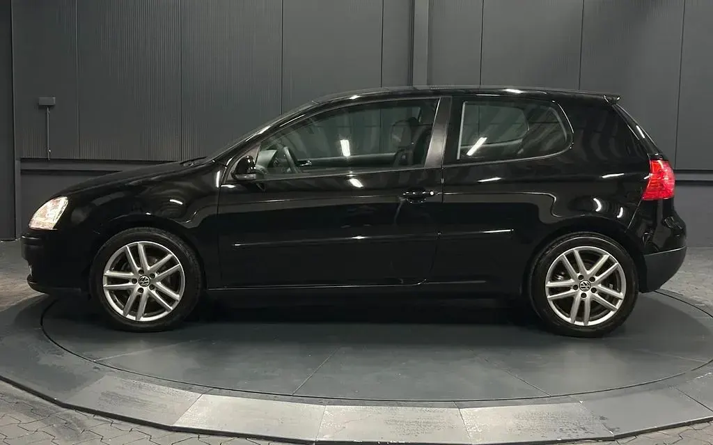 Gebraucht VW Golf IV Comfortline 105 PS (77 kW) 2004 Schwarz Limousine