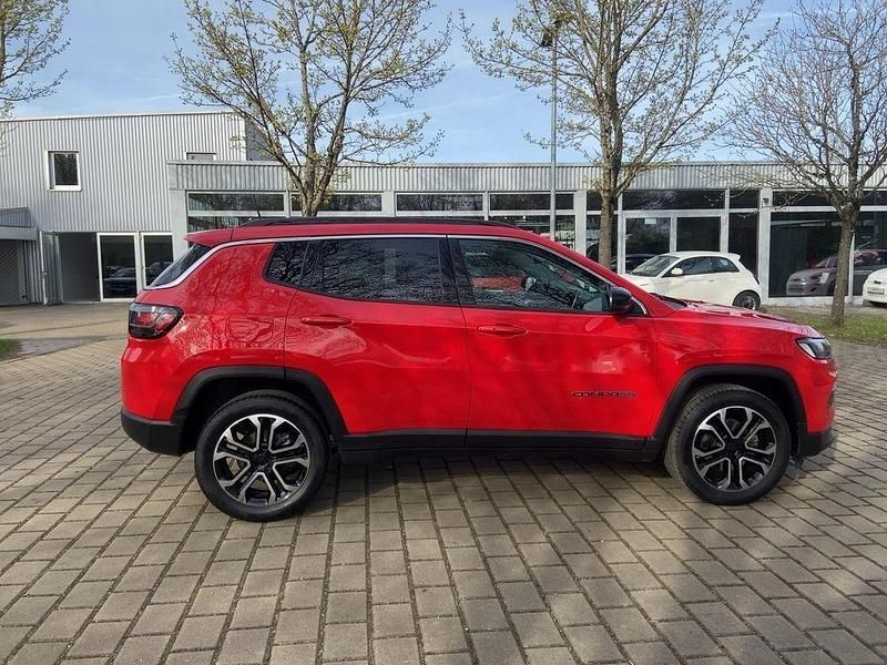 Gebraucht Jeep Compass Limited 131 PS (96 kW) 2024 Rot SUV