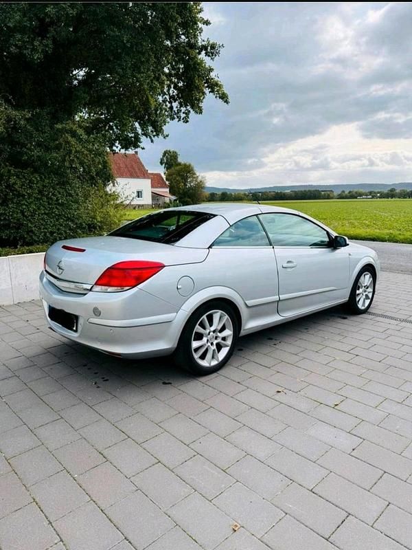 Gebraucht Opel Astra Cabriolet 105 PS (77 kW) 2007 Grau Cabrio