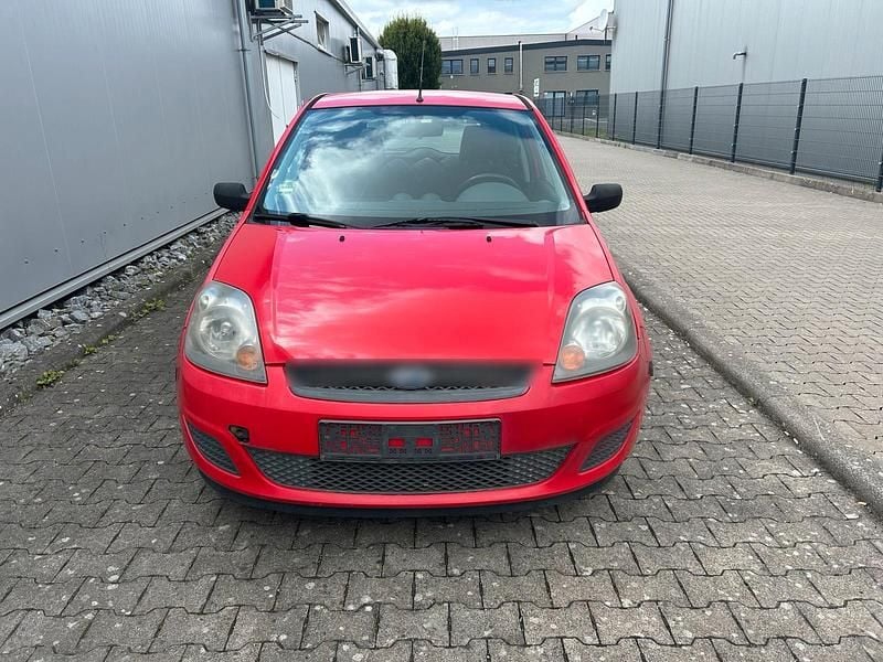 Rot Gebraucht 2007 Ford Fiesta Kleinwagen | 690 € (Superpreis) - Bild 1/4