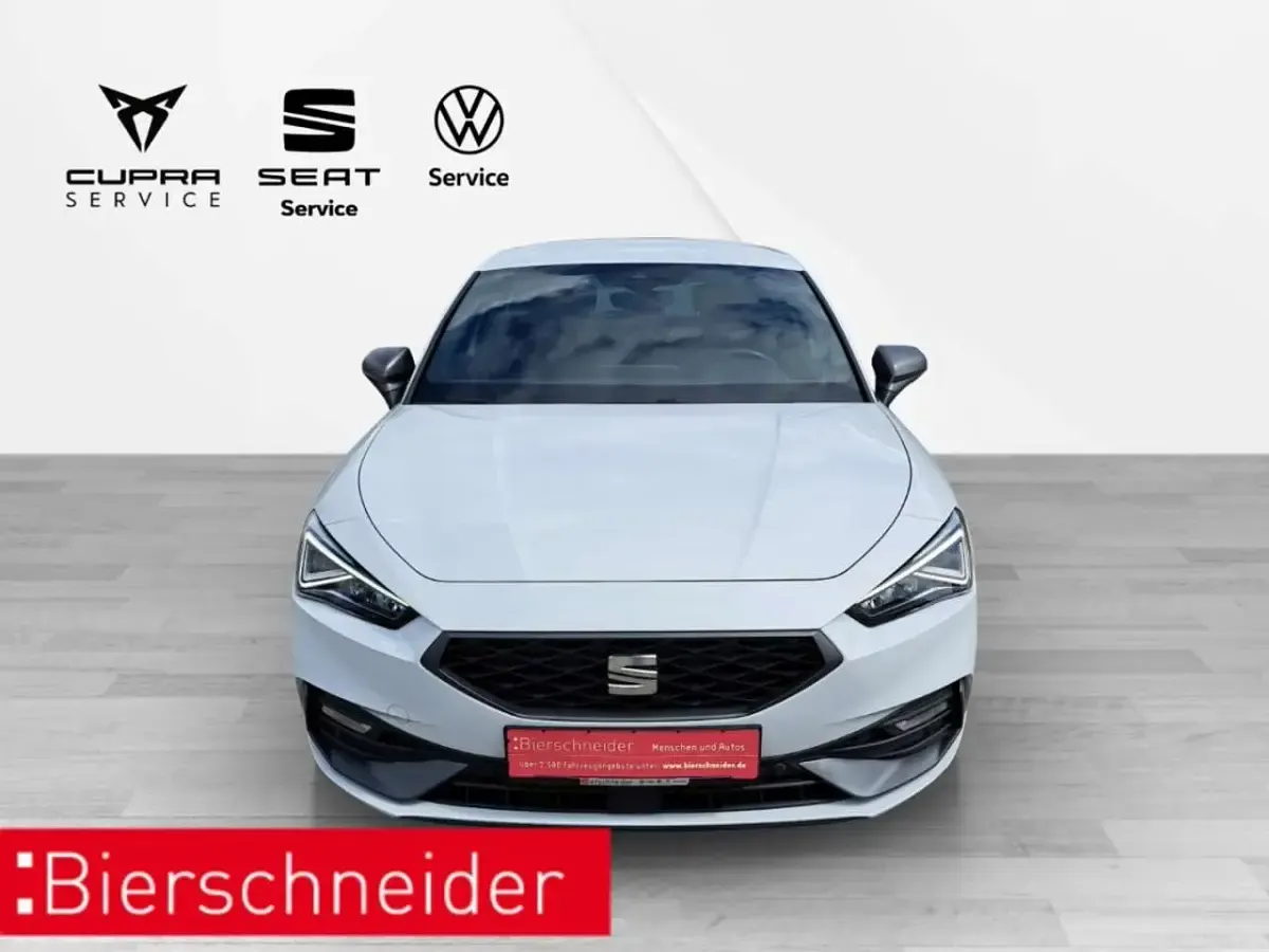 Gebraucht Seat Leon FR 110 PS (80 kW) 2022 Weiss Limousine