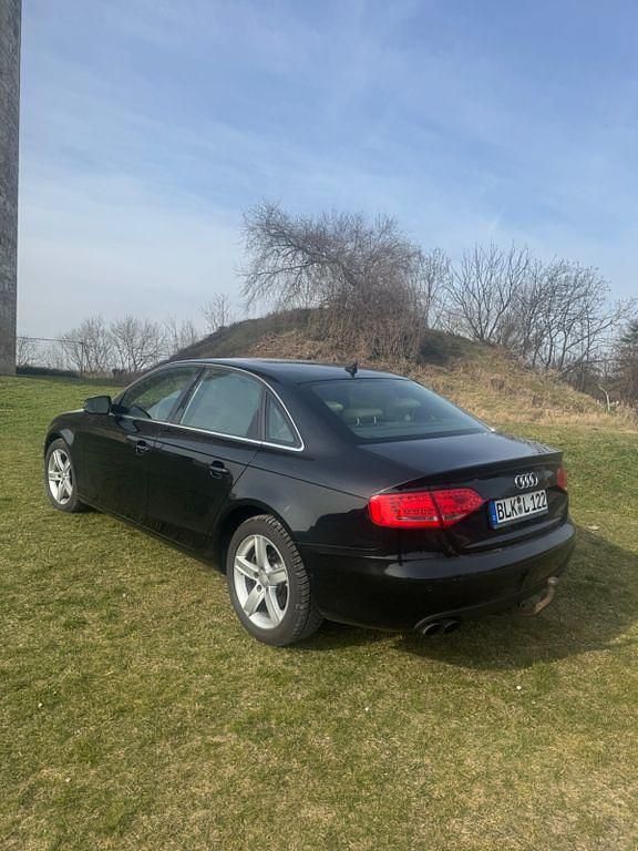 Gebraucht Audi A4 Ambiente 179 PS (131 kW) 2009 Beige Limousine