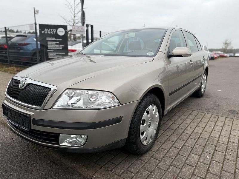 Beige Gebraucht 2007 Skoda Octavia Ambiente Limousine | 2.900 € (Fairer Preis) - Bild 1/4
