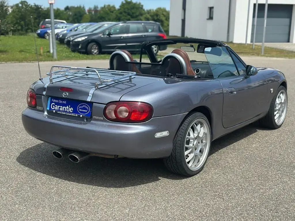 Gebraucht Mazda MX5 145 PS (106 kW) 2002 Grau Cabrio