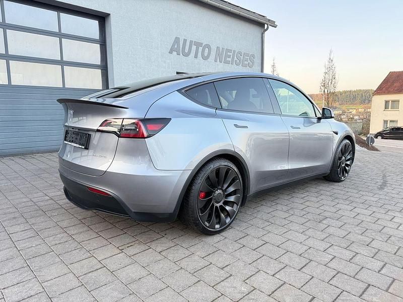 Gebraucht Tesla Model Y Performance 392 kW (534 PS) 2024 Silber SUV
