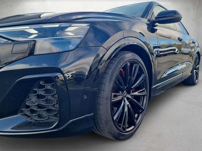 Gebraucht Audi SQ8 Ambiente 507 PS (372 kW) 2024 Mythosschwarz metallic SUV