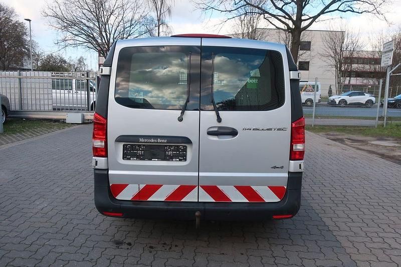 Gebraucht Mercedes Vito 136 PS (100 kW) 2016 Silber Van