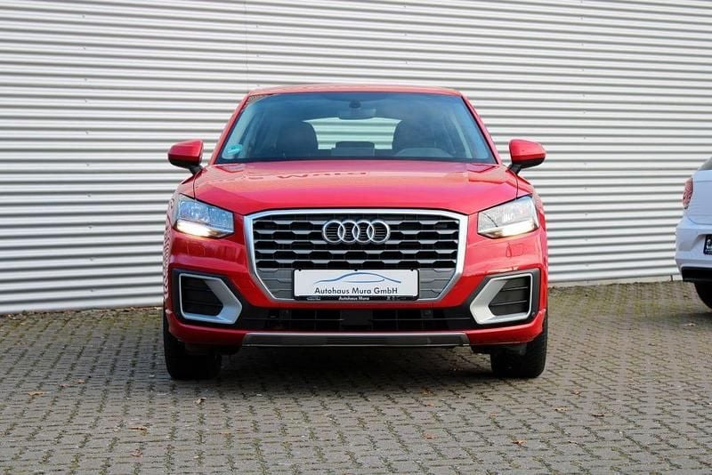 Gebraucht Audi Q2 Sport 116 PS (85 kW) 2020 Rot SUV