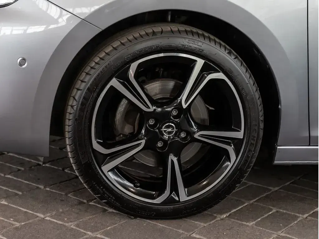 Gebraucht Opel Corsa GS Line 101 PS (74 kW) 2023 Kontrast grau Kleinwagen