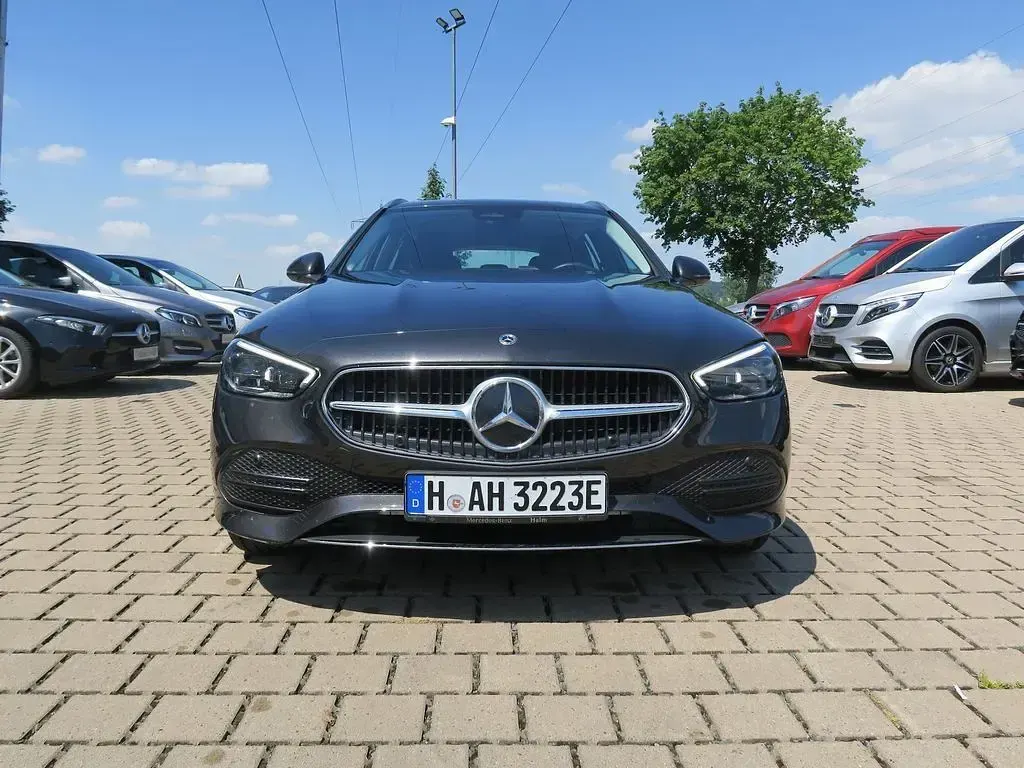Gebraucht Mercedes C300e Advanced Plus 313 PS (230 kW) 2025 Grau Limousine