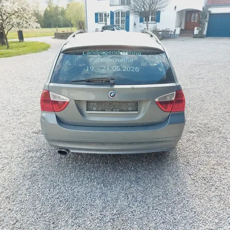 Second-hand BMW 320 170 CP (125 kW) 2007 Albastru Break