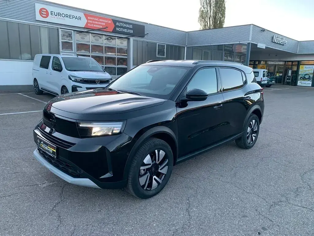 Neu Opel Frontera Ultimate 145 PS (106 kW) 2026 Karbon schwarz SUV