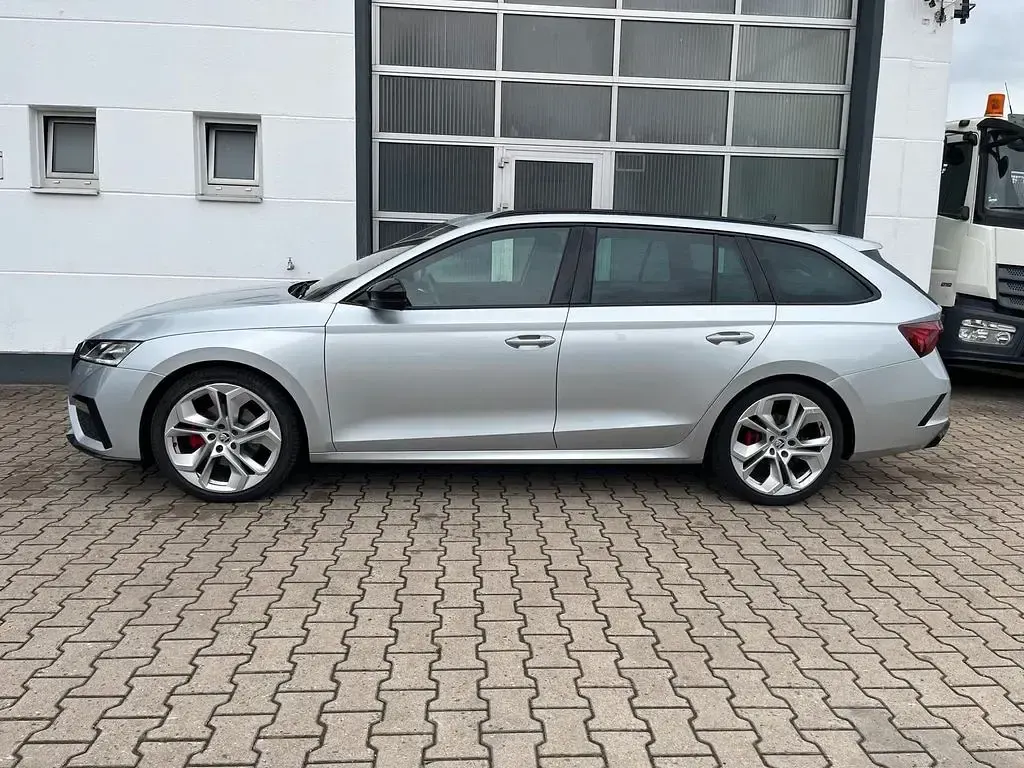 Gebraucht Skoda Octavia RS 200 PS (147 kW) 2022 Silber Kombi
