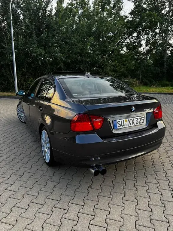Gebraucht BMW 325 Sport Line 218 PS (160 kW) 2006 Grau Limousine