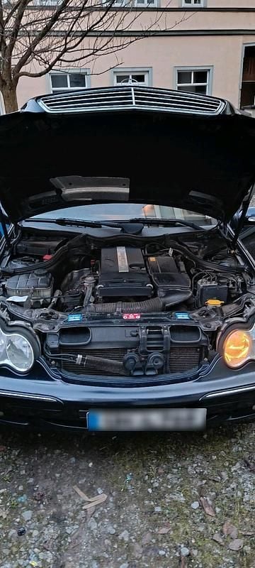 Gebraucht Mercedes C180 120 PS (88 kW) 2003 Blau Limousine