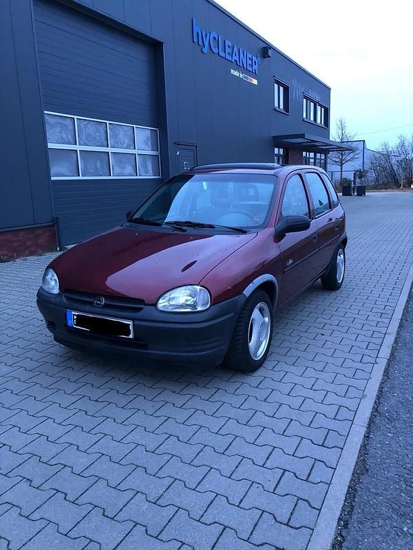 Rot Gebraucht 1995 Opel Corsa Kleinwagen | 2.950 € - Bild 1/4