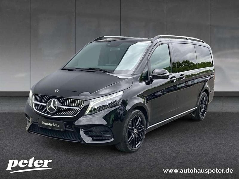 Obsidianschwarz metallic Gebraucht 2024 Mercedes V300 AMG Van / Kleinbus | 68.880 € (Guter Preis) - Bild 1/4