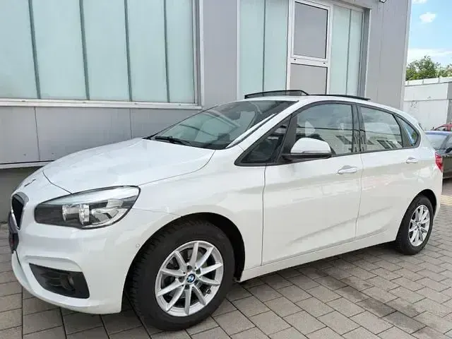 Gebraucht BMW 218 Advantage 150 PS (110 kW) 2017 Weiß Van / Kleinbus