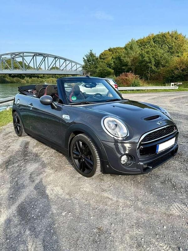 Grau Gebraucht 2016 Mini John Cooper Works Cabriolet Cabrio | 15.800 € (Teuer) - Bild 1/4