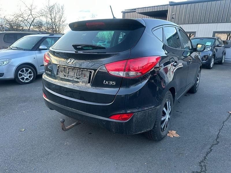 Gebraucht Hyundai ix35 Comfort 163 PS (119 kW) 2011 Schwarz SUV