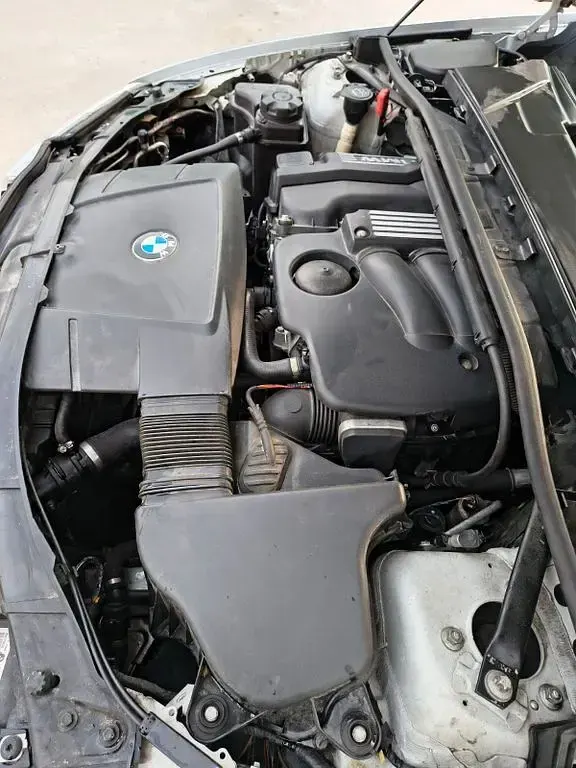 Gebraucht BMW 320 150 PS (110 kW) 2006 Silber Limousine